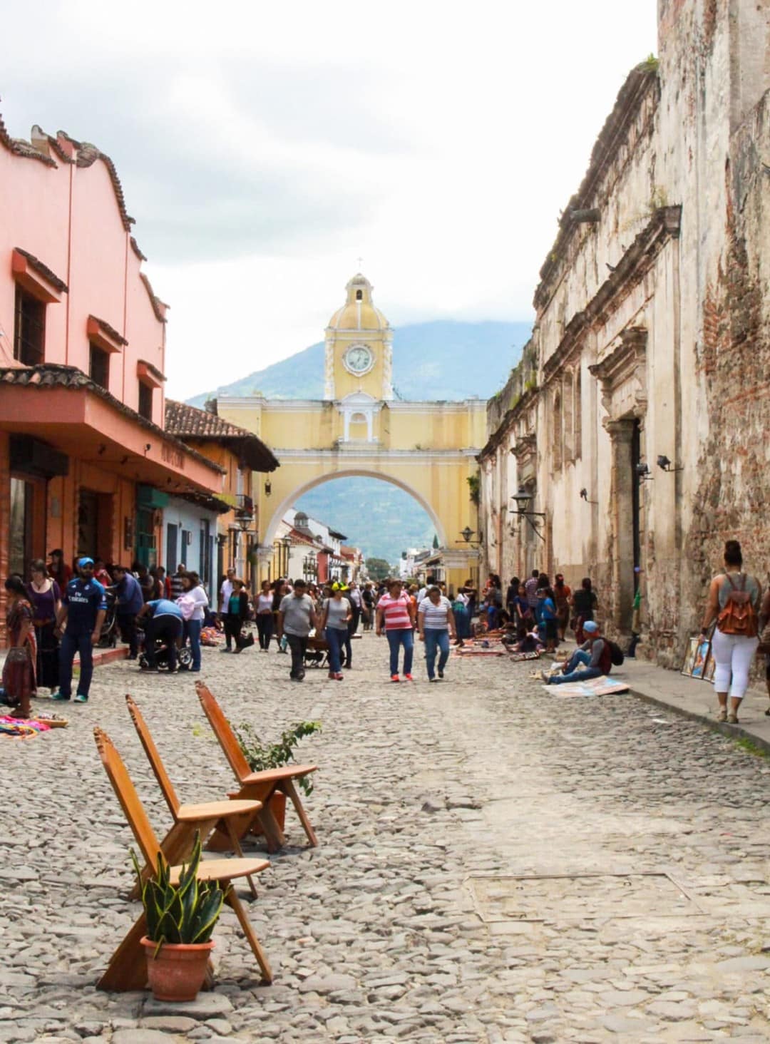 Photo diary of the charming town of Antigua in Guatemala, via www.livelikeitstheweekend.com