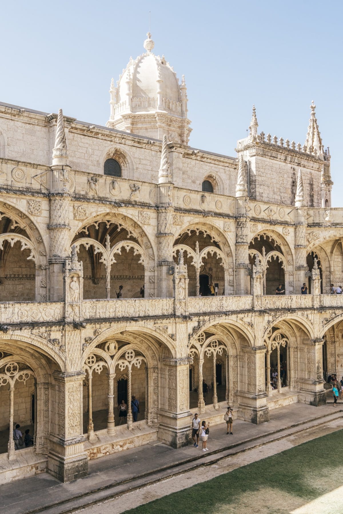 Visiting Lisbon for the First Time? Here's Your Ultimate Guide.