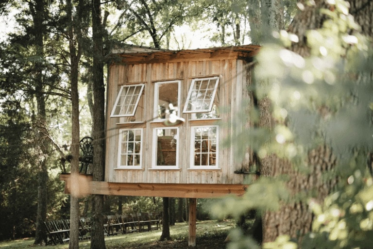 The Most Beautiful and Epic Airbnbs Worth Traveling For in 2019 | Epic Airbnb rentals | Most beautiful Airbnb rentals around the world | Coolest Airbnbs around the globe | Unique Airbnbs | Best Airbnbs to rent in 2019 | Airbnb design | Airbnb tips | Airbnb Ideas