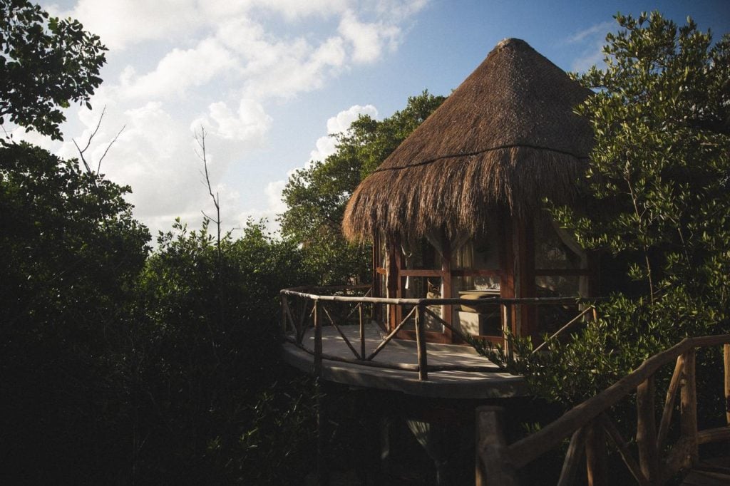 Los Hoteles de playa de Tulum Más mágicos Que no te puedes perder (Más Mapa!) Casas en los árboles Mamasan / Hoteles de yoga / Los mejores hoteles Tulum / hoteles boutique Tulum / Mapa de Tulum México / Dónde alojarse en Tulum / Lugares para alojarse en Tulum | Los mejores hoteles de Tulum en la playa | Tulum, México | Consejos de viaje Tulum | Tulum 2019 | Viajes en Tulum | alojamiento en Tulum |Hotel en la casa del árbol /'t Miss (Plus Map!) Mamasan Treehouses | Yoga hotels | Best hotels Tulum | Tulum boutique hotels | Tulum Mexico map | Where to stay in Tulum | Places to stay in Tulum | Best Tulum hotels on the beach | Tulum, Mexico | Travel tips Tulum | Tulum 2019 | Tulum travel | Tulum accommodation | Treehouse hotel |