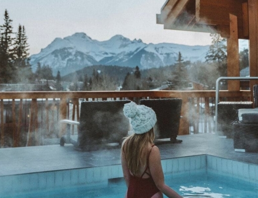 Where to stay in Banff.- the Moose Hotel in downtown Banff, Canada