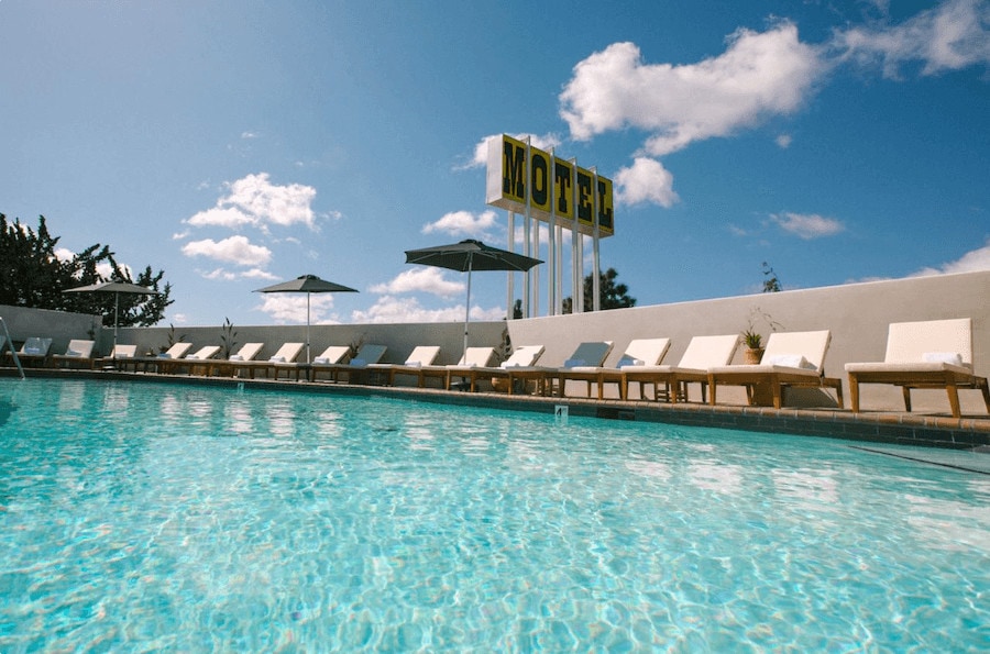 Skyview Motel pool