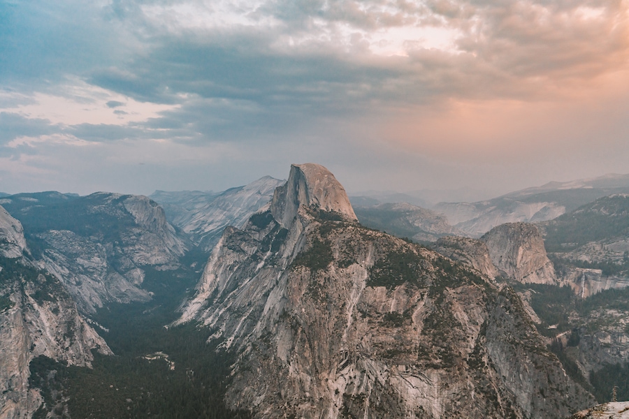 Sunset views overlooking Yosemite Valley