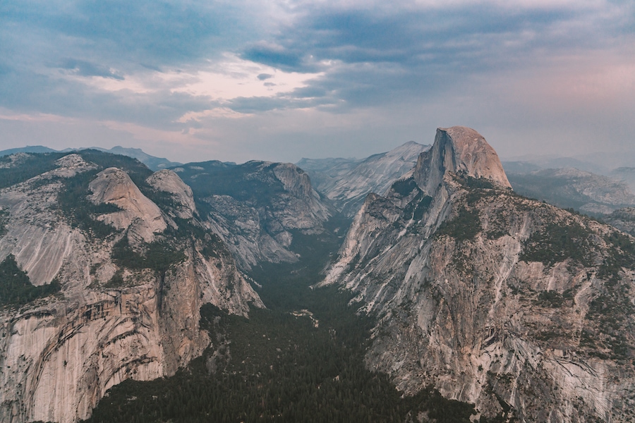 Sunset views overlooking Yosemite Valley