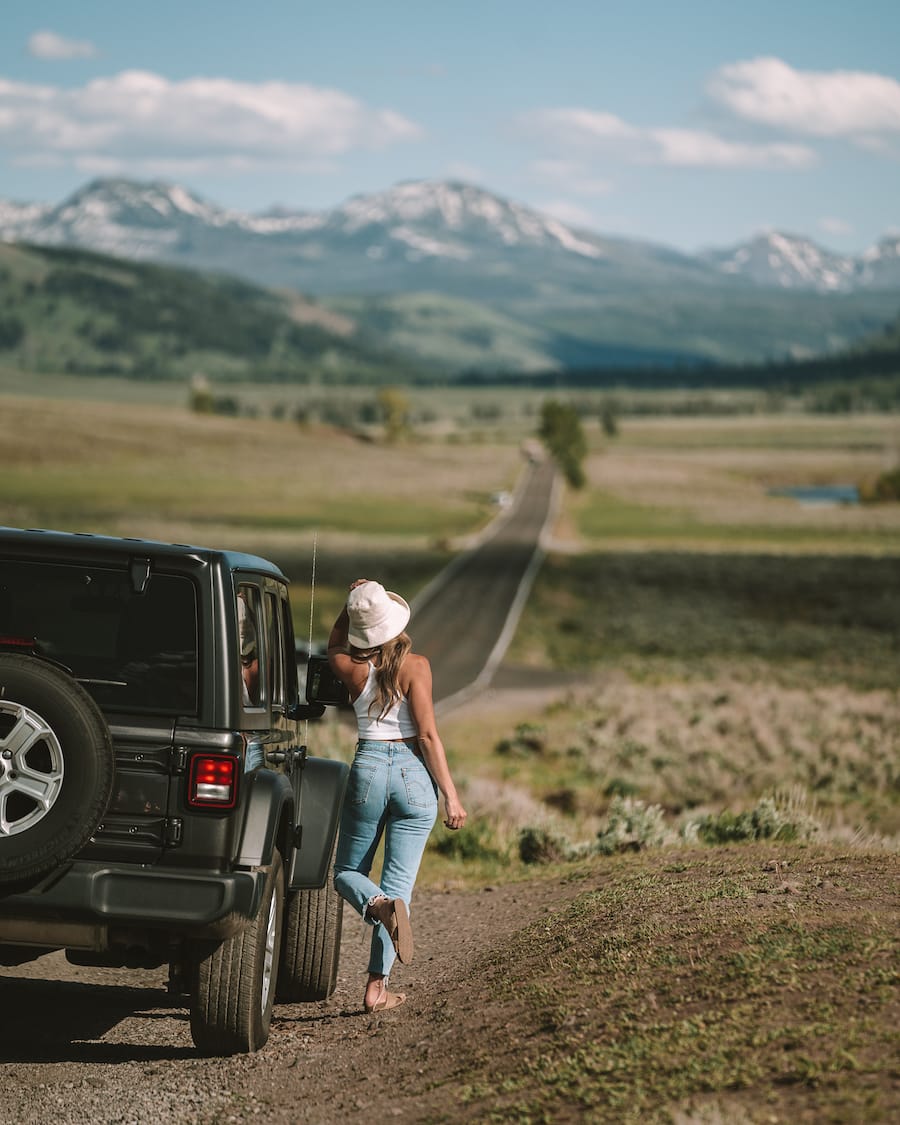 https://www.livelikeitstheweekend.com/wp-content/uploads/2022/04/Road-trip-essentials-yellowstone-national-park.jpg