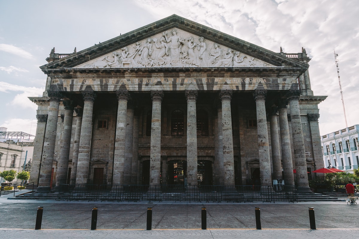 Visit the Teatro Degollado, one of the best things to do in Guadalajara