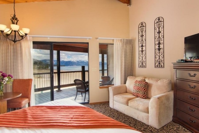Guest room interior at Mourelatos Lakeshore Resort