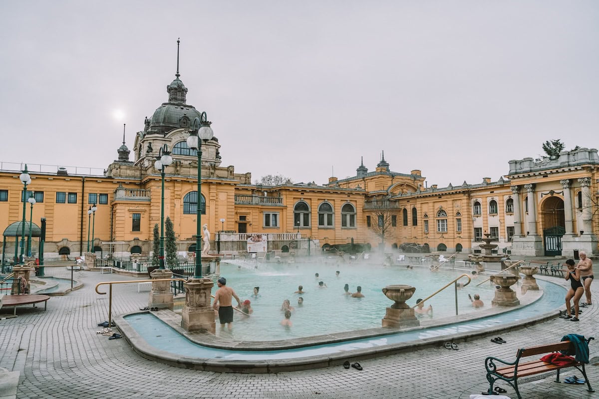 The Perfect Budapest 3 Day Itinerary (+ Map) - Live Like It's the Weekend