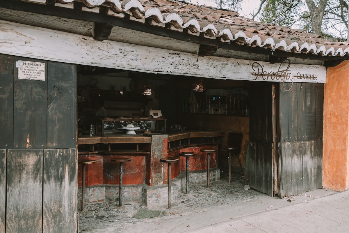 El Peroleto ceviche spot El Peroleto ceviche spot in Antigua, Guatemala