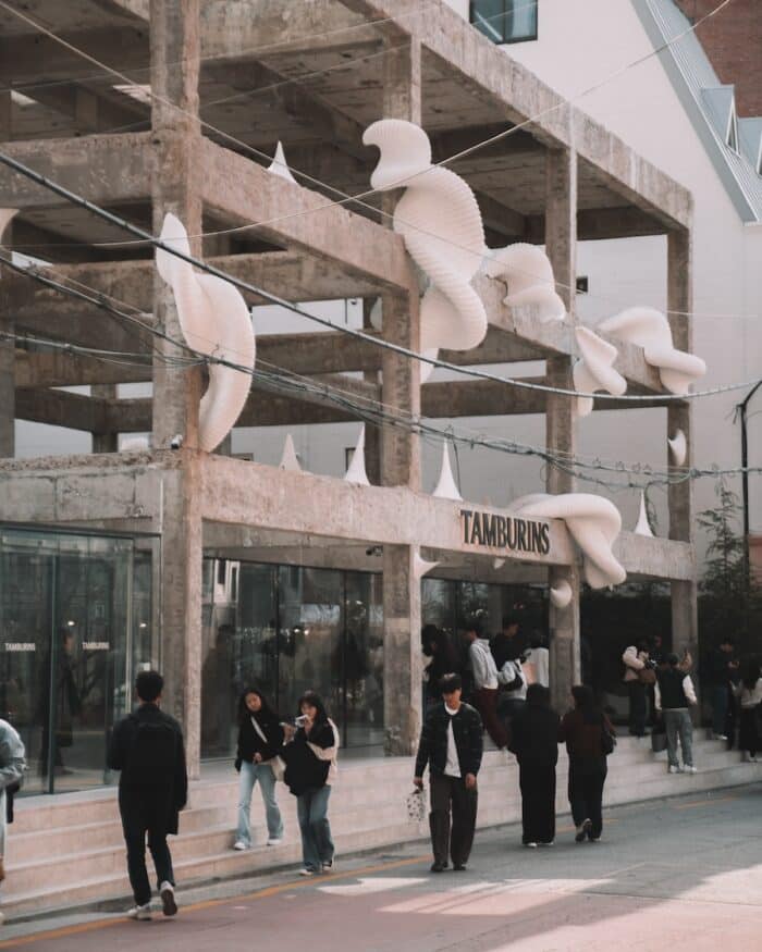 Tamburins store in Seongsu Shoppers strolling past the famous Tamburins store in Seongsu-dong