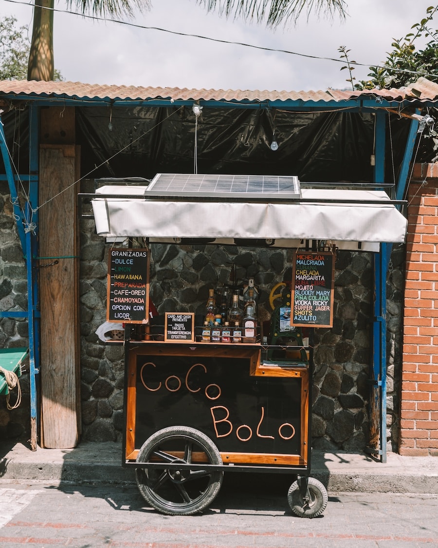 Street cart food vendor Street cart food vendor in Panajachel, Guatemala