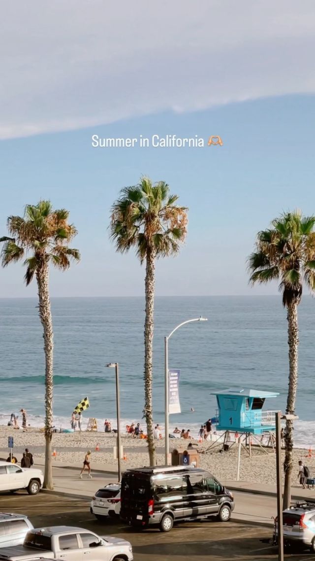 It’s the simple moments 🫶🏼
.
.
.
#californiasummer #summerincali #californialifestyle #oceanside #beachday #summertravel
