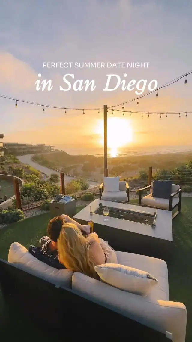 This one is for the sunset lovers 🌅 Add @vagarestaurant to your list for a beautiful oceanfront date night this summer. This rooftop spot is located at the @alilamareabeachresort in Encinitas in North County San Diego. 

Our favorite things on the menu: The halibut, hearth fired sweet potato side and the chocolate bomb for dessert 🤤 and make sure to stick around for sunset and grab one of the firepits at the bar.